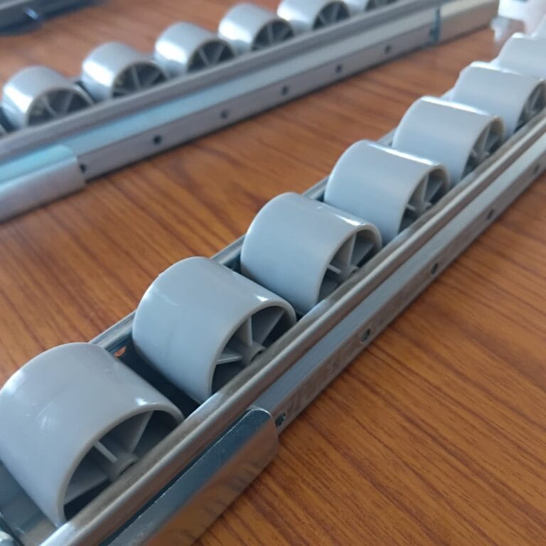PL-351F_GM Roller Track